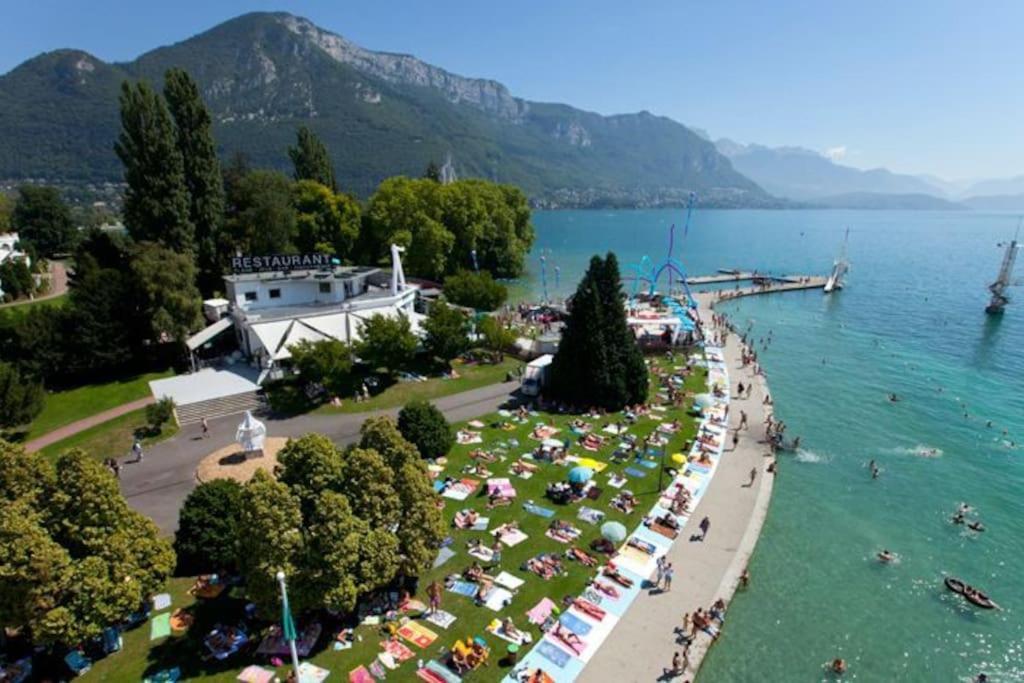 Entre Lac Et Montagne Annecy Extérieur photo